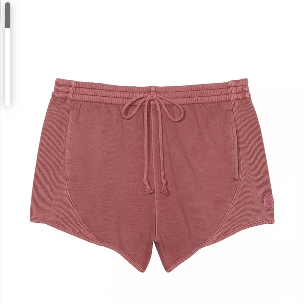 Ultra premium thick woven curved hem shorts size small nwt - Picture 5 of 6